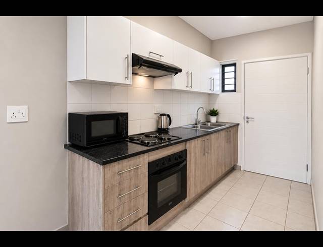 2 BEDROOM APARTMENT FOR SALE IN CLUBVIEW